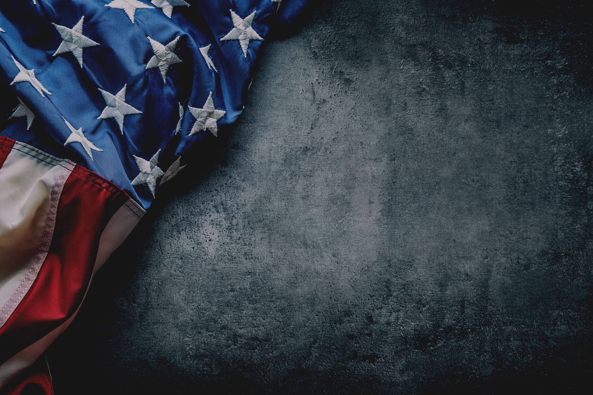flag-concrete-background
